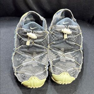 Nike Men's ISPA Mindbody Charcoal and Olive Knit Sneakers size 5